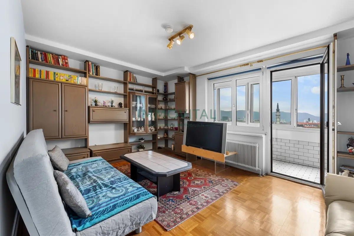 Wohnzimmer mit Loggia