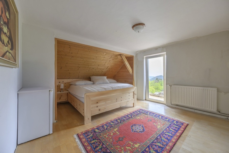 Schlafzimmer 1