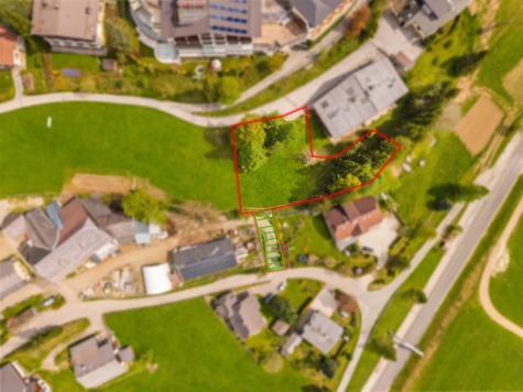 Grundstück mit Zufahrt